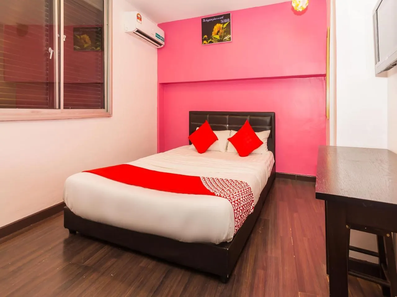 Malacca Taj Grand Hotel 2*,